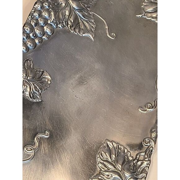 Arthur Court 2002 19" Oblong Serving Tray Vines & Grape Grapevine Footed GUC - Picture 8 of 11